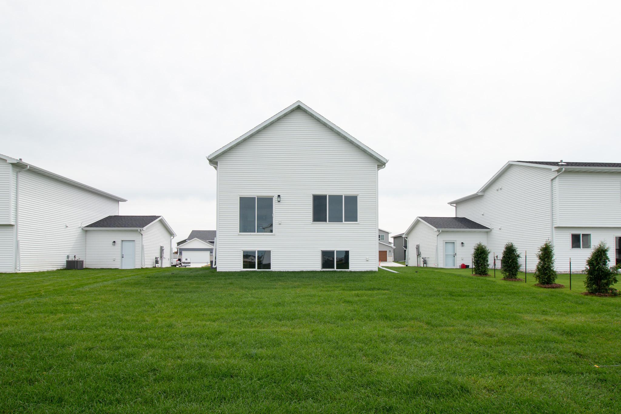 6241 86th Ave S_2.jpg