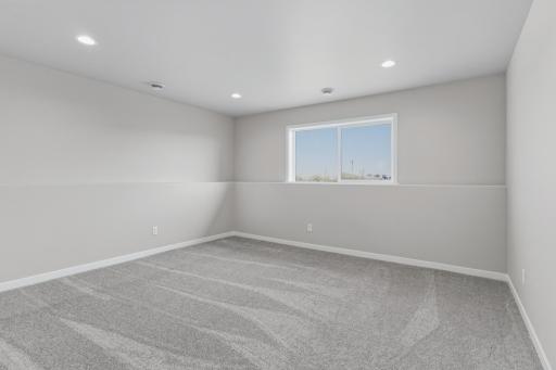 6723 Deer Creek Loop, Horace, ND 58047