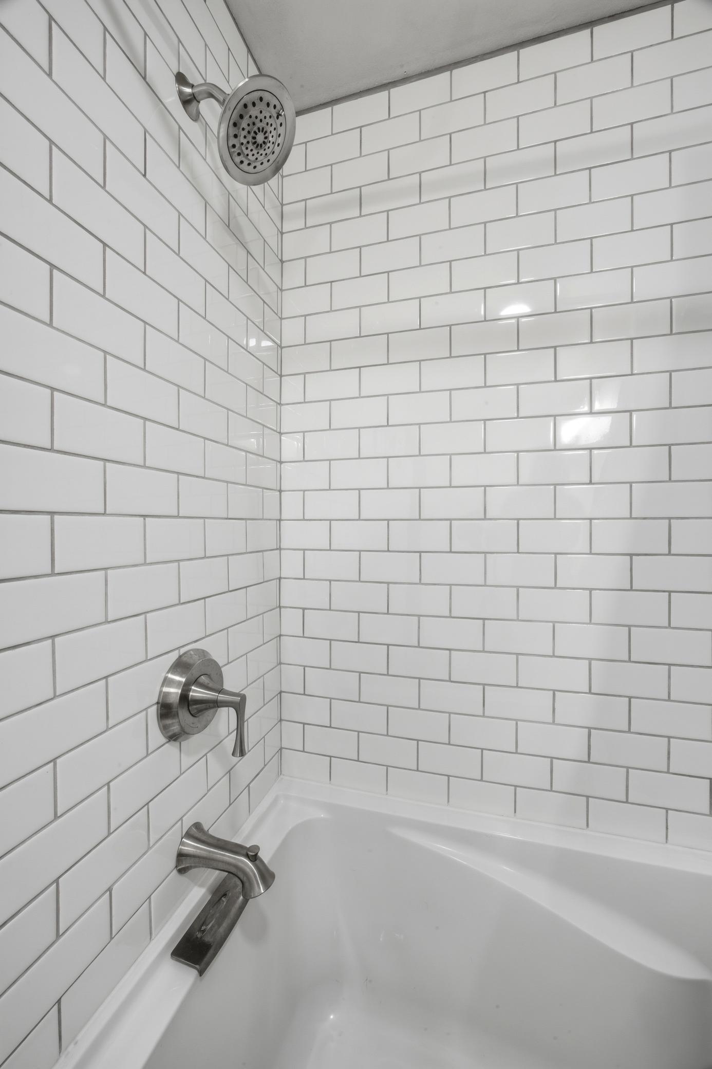Tile Surround