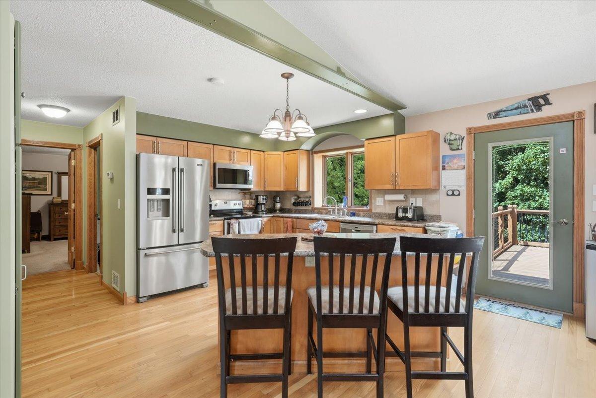 15-Kitchen.jpg