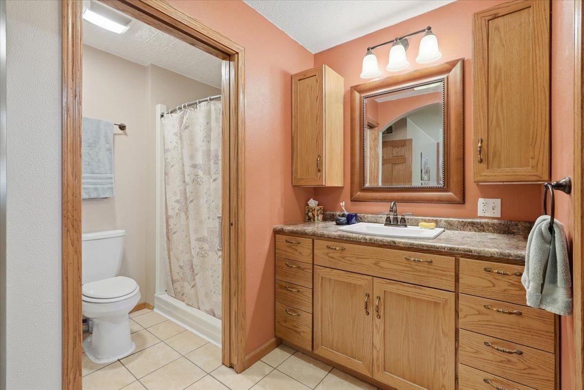 19-Primary Bathroom.jpg