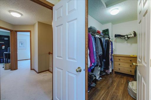 15826 Frisian Lane, Apple Valley, MN 55124