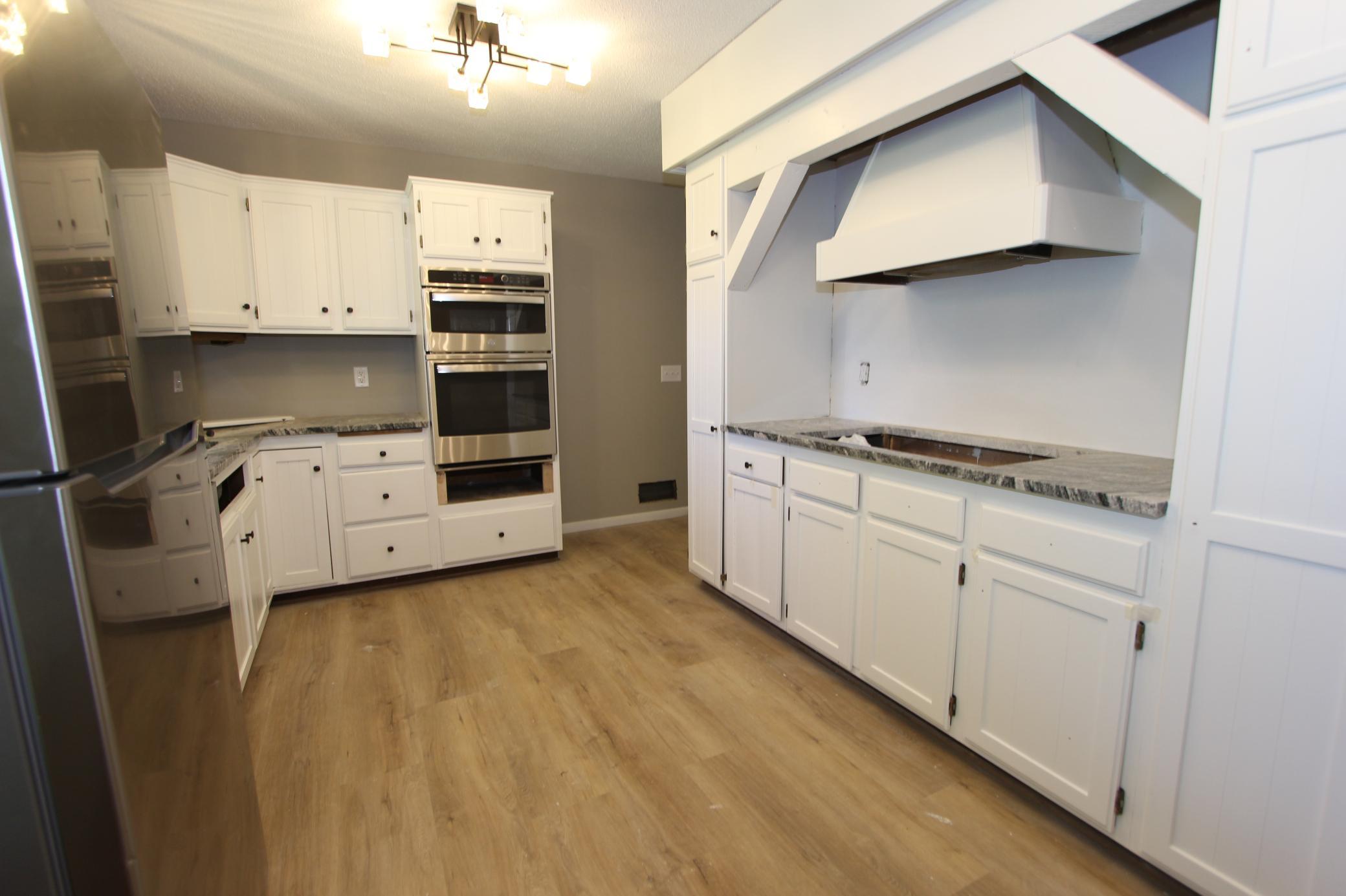 2742 Xenwood Kitchen