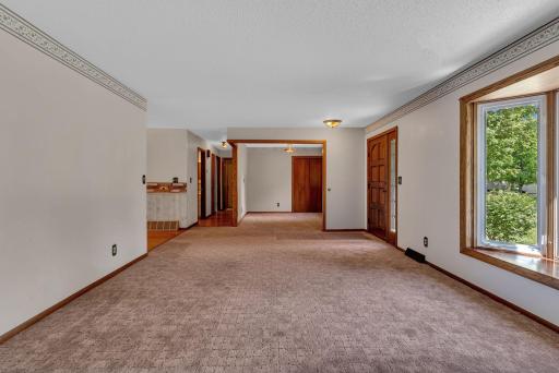 608 26th Avenue SW, Willmar, MN 56201