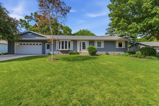 Welcome to 608 26th Ave SW Willmar. 2 Bed/3 bath
