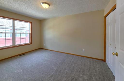 15358 Founders Lane, 102, Apple Valley, MN 55124