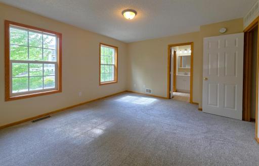 15358 Founders Lane, 102, Apple Valley, MN 55124