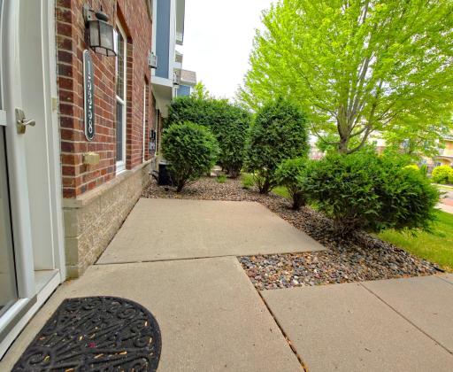15358 Founders Lane, 102, Apple Valley, MN 55124