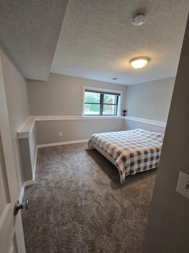 17550 Foxboro Lane, Lakeville, MN 55024