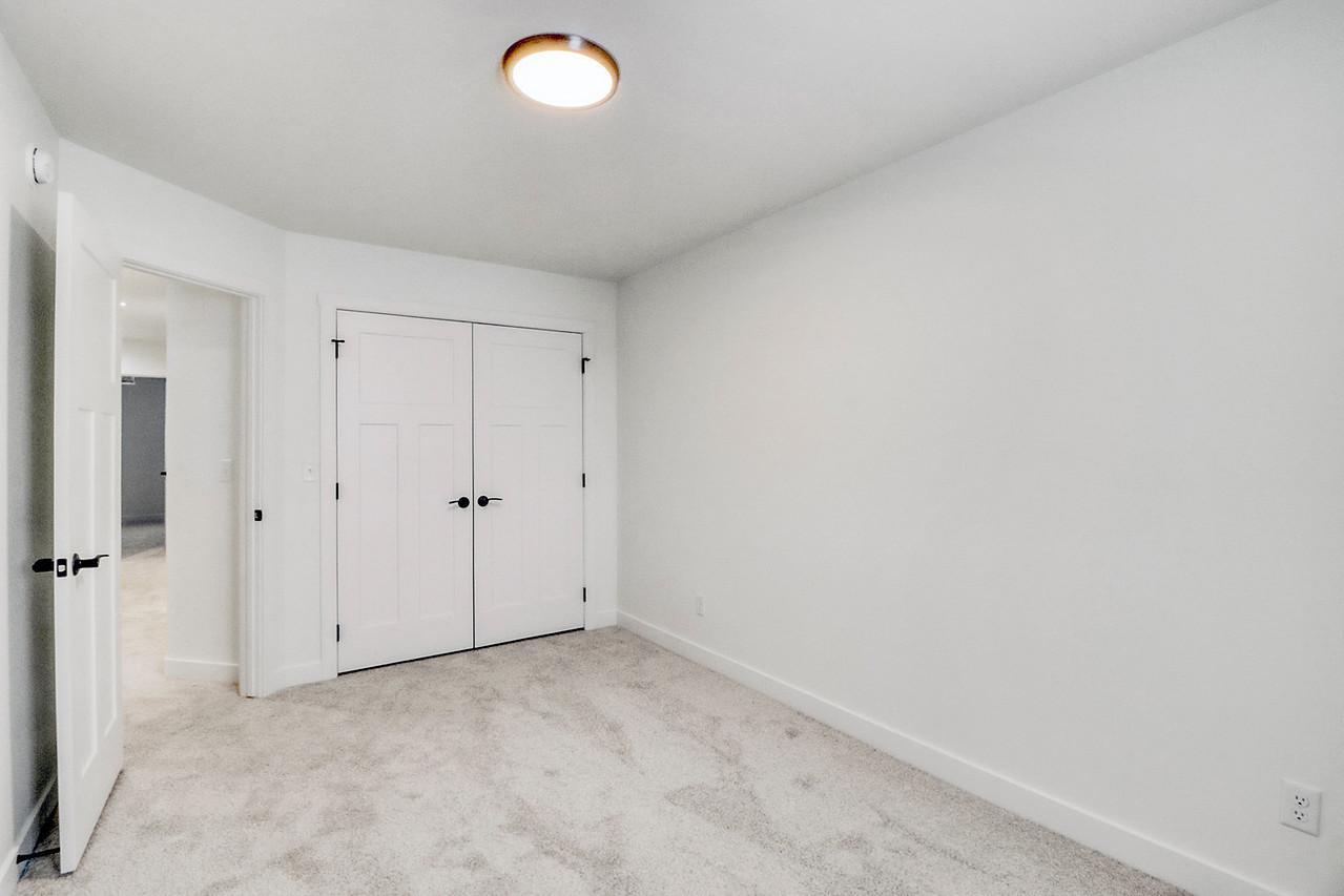 Bedroom2_2