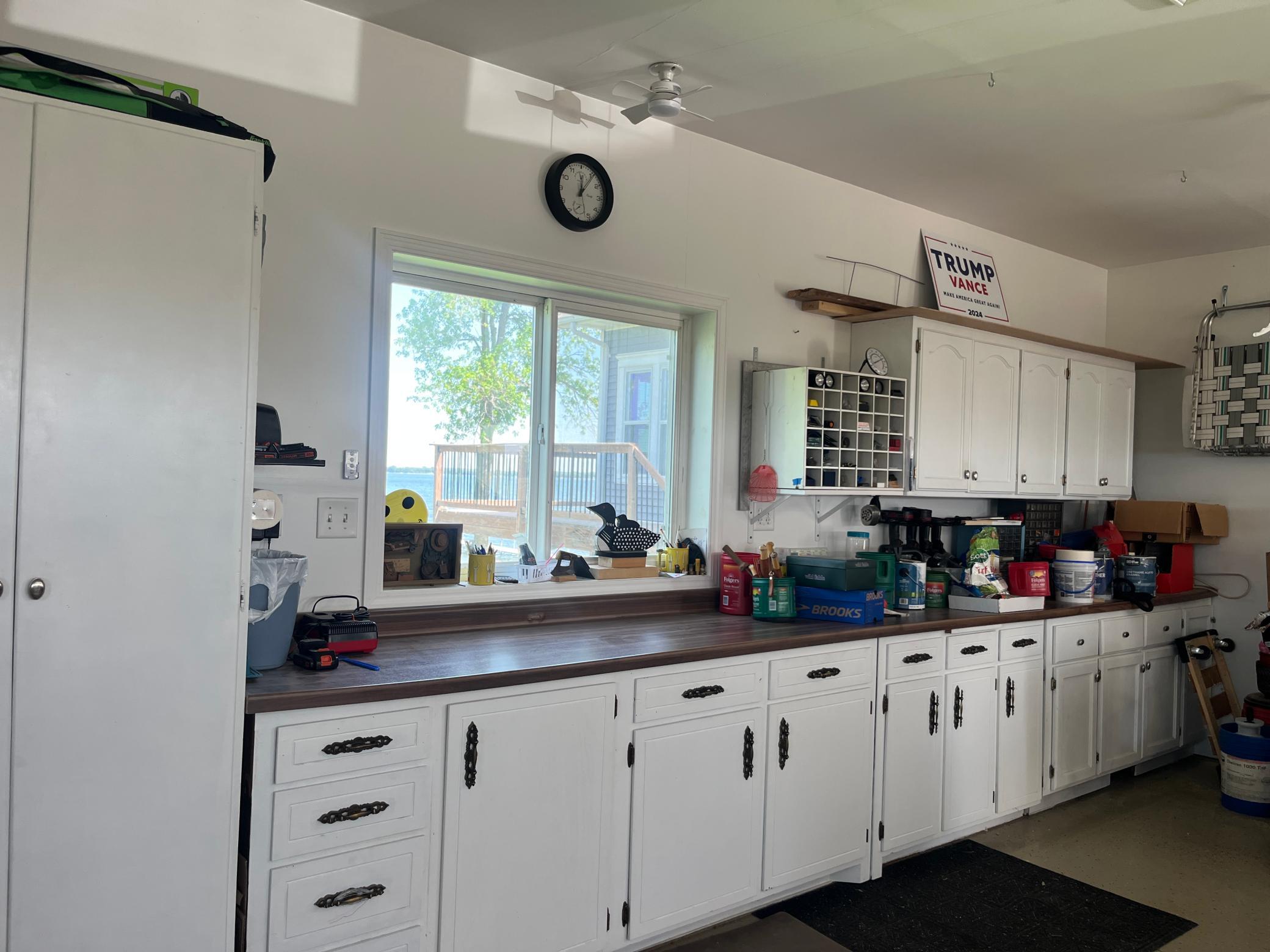 32 Immaculate Garage - lots of storage.JPG