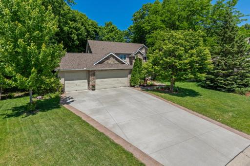 1228 Wildwood Way, Chaska, MN 55318