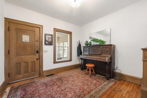 2645 Pleasant Avenue, Minneapolis, MN 55408