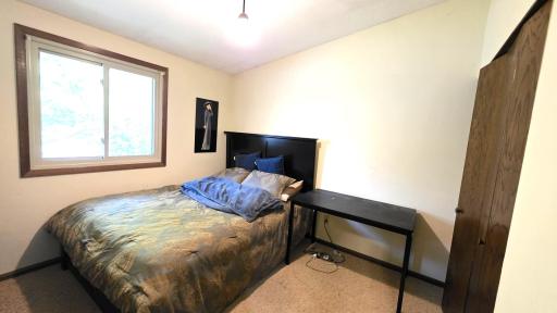 8009 Edgewood Avenue N, Brooklyn Park, MN 55445