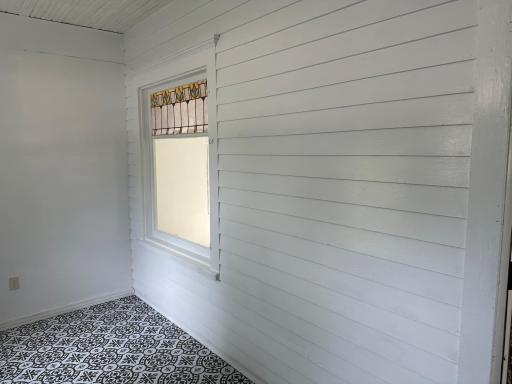 Entry/Sun Room