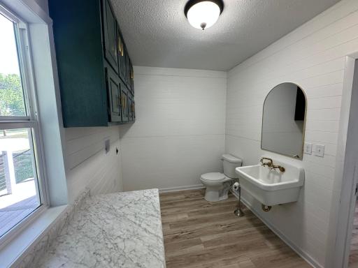 Laundry/Main Floor Bath