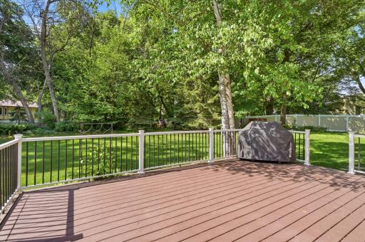Fantastic 15 x 22 deck is perfect for entertaining or just enjoying quiet mornings and evenings looking out over the expansive yard.