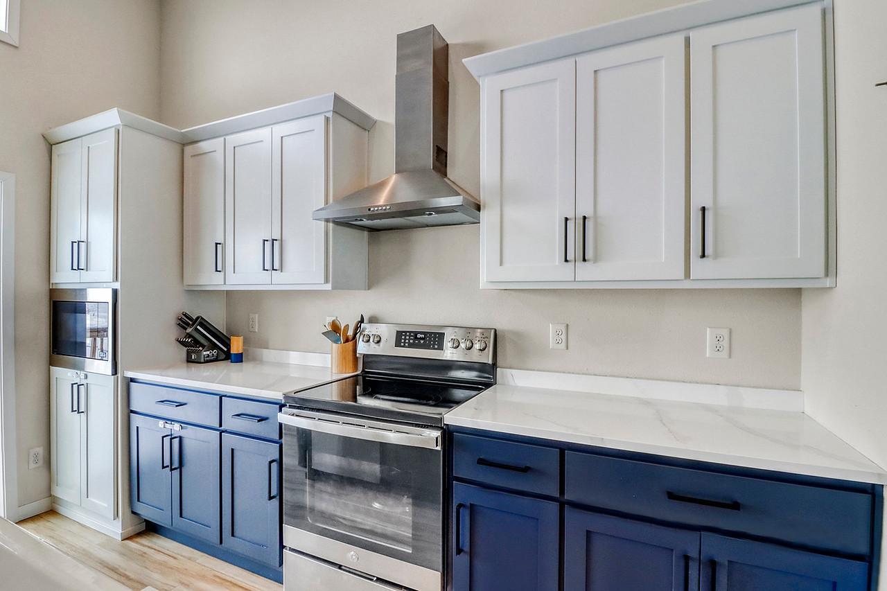 Kitchen1_5-1280.JPG