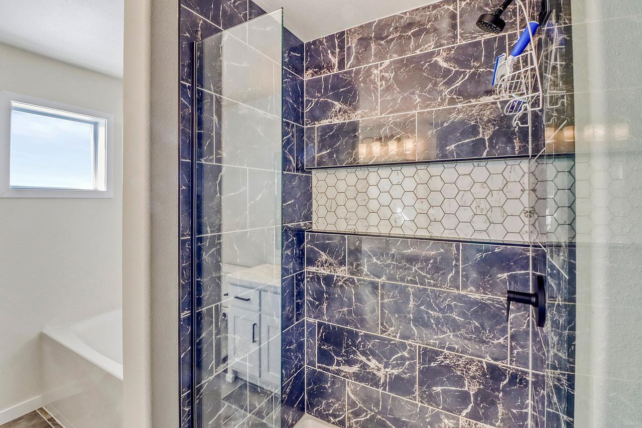 Primary Bathroom1_2-1280.JPG
