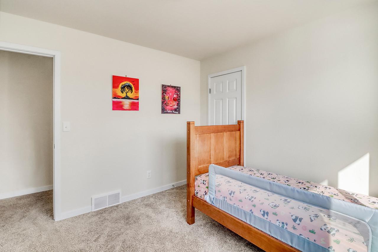 Bedroom1_2-1280.JPG