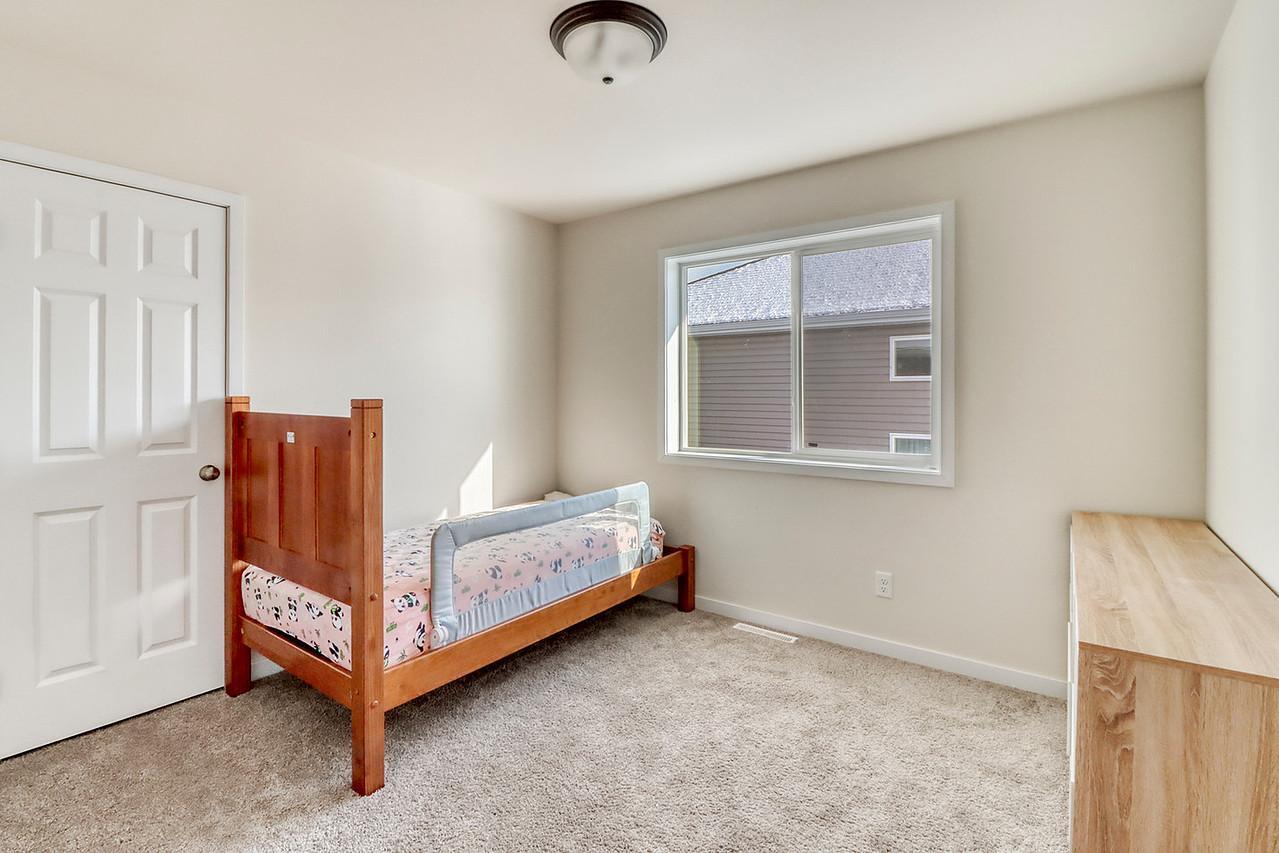 Bedroom1_1-1280.JPG