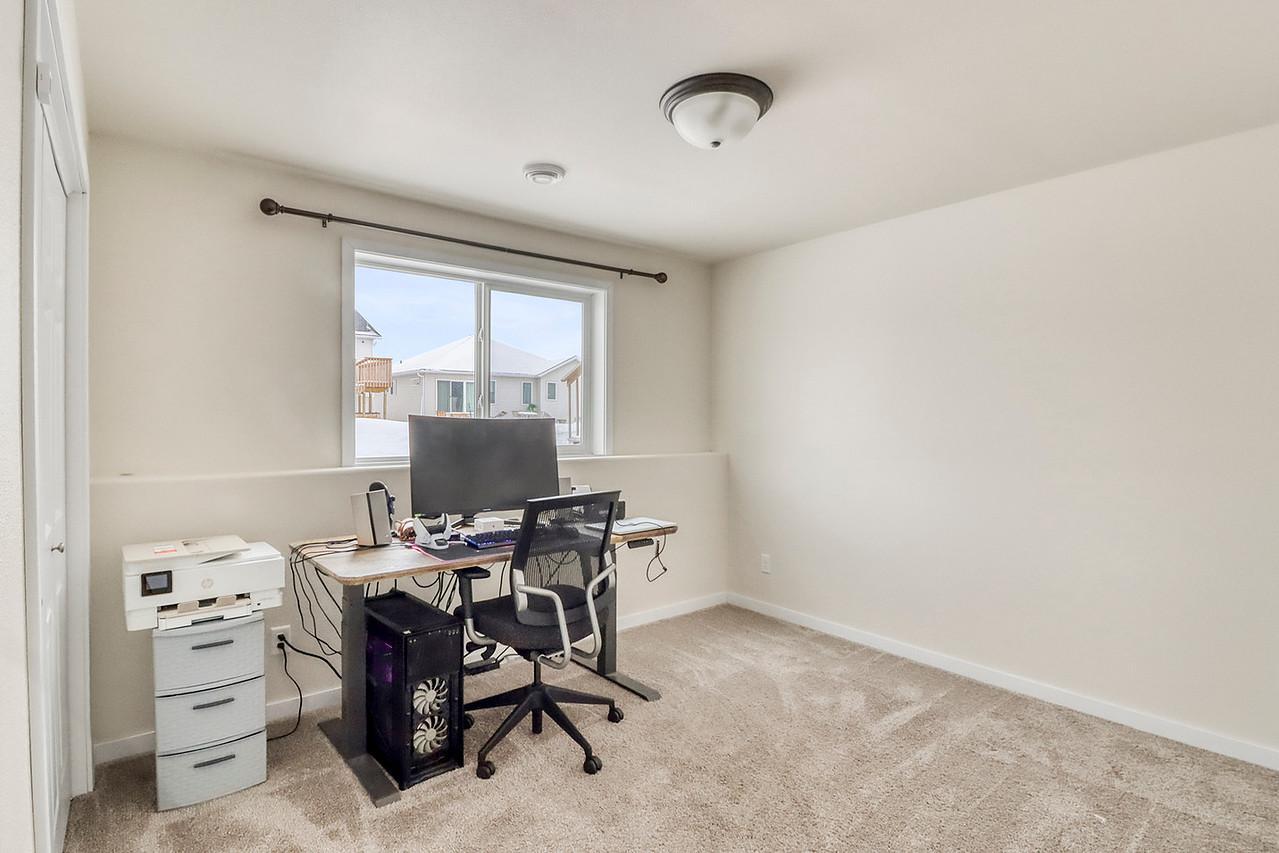 Basement Bedroom2_1-1280.JPG