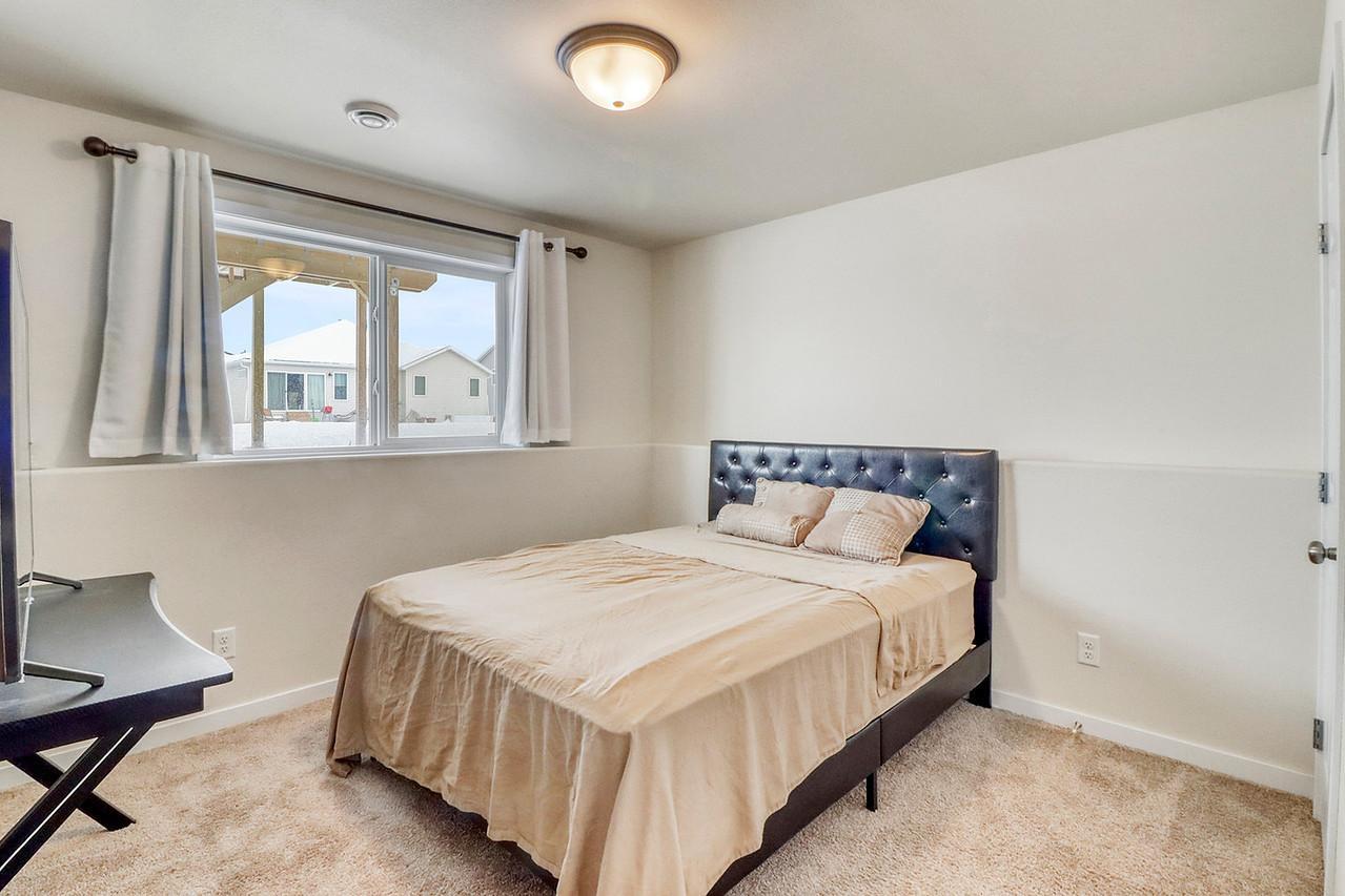 Basement Bedroom1_1-1280.JPG
