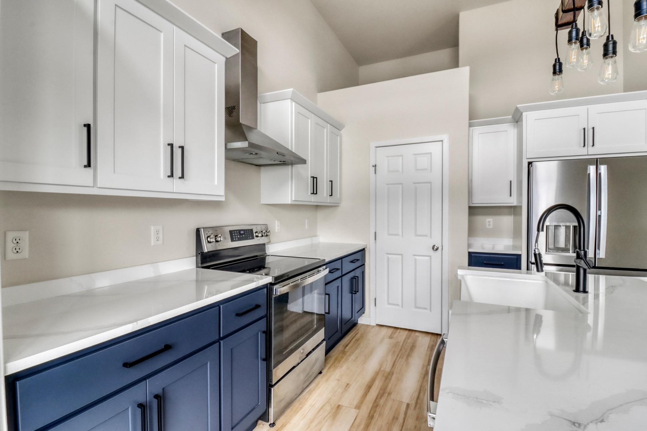 Kitchen1_9.JPG