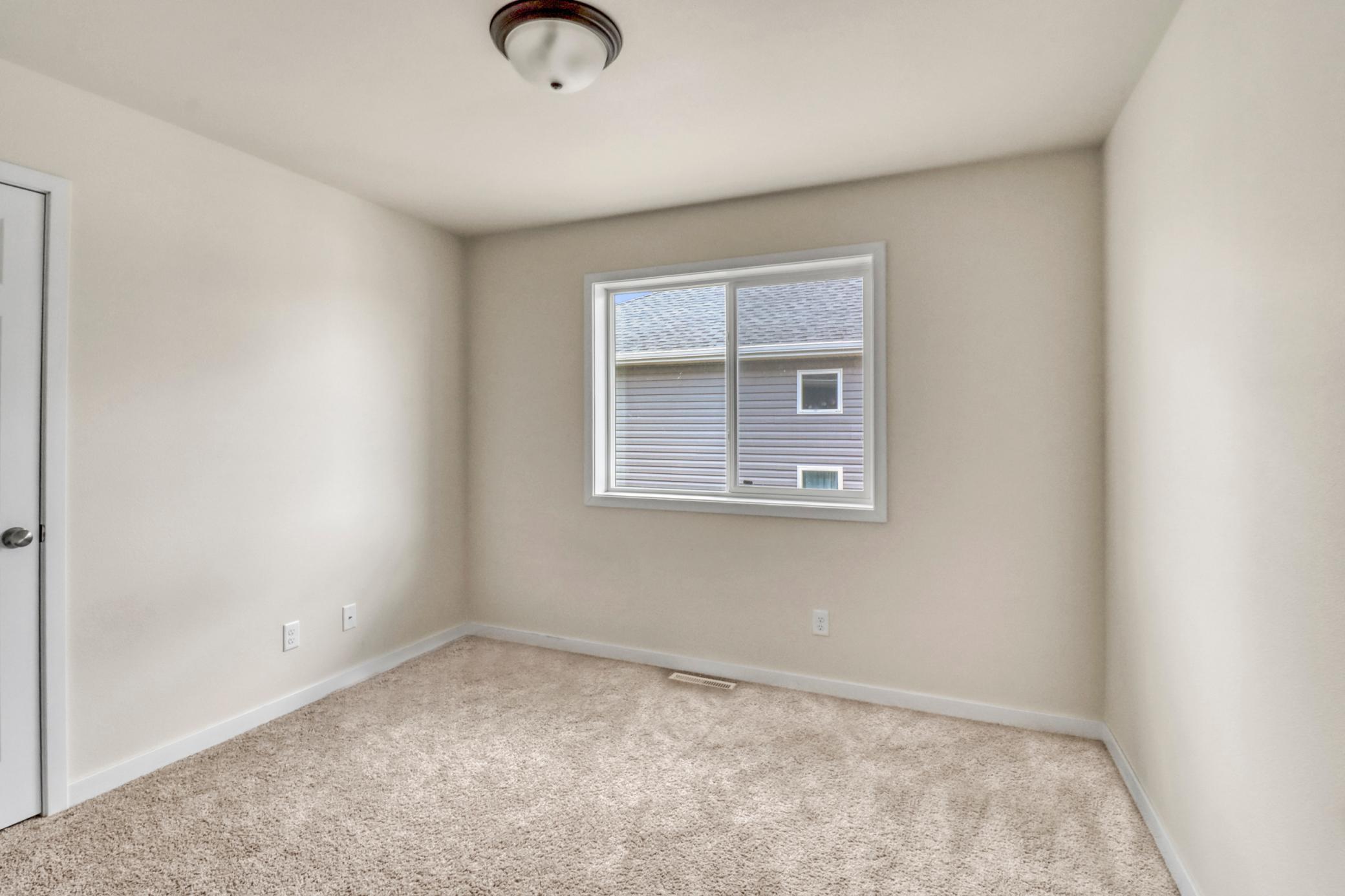 Upstairs Bedroom1_1.JPG