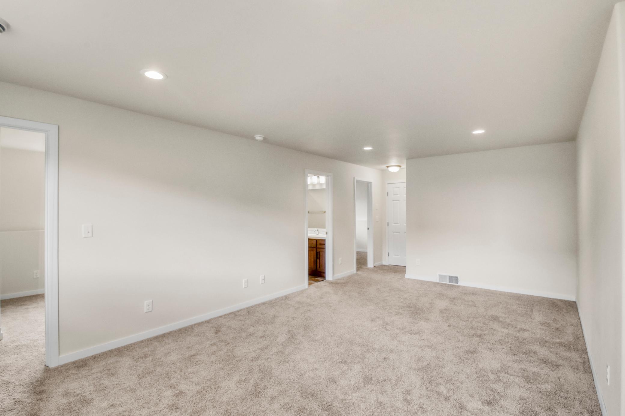 Basement1_1.JPG