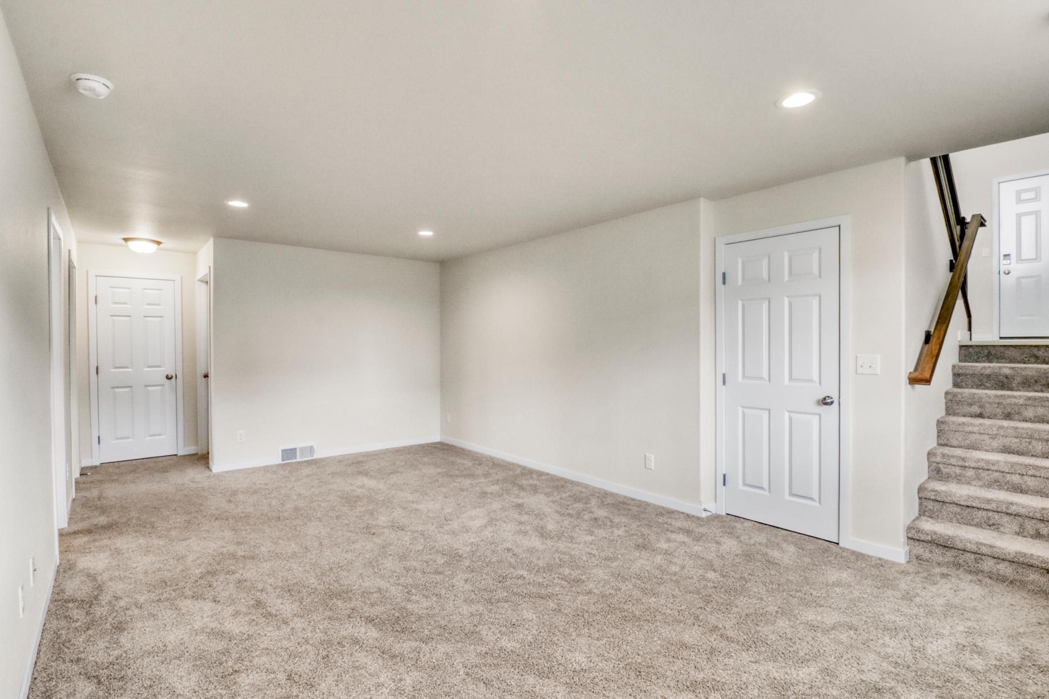 Basement1_2.JPG