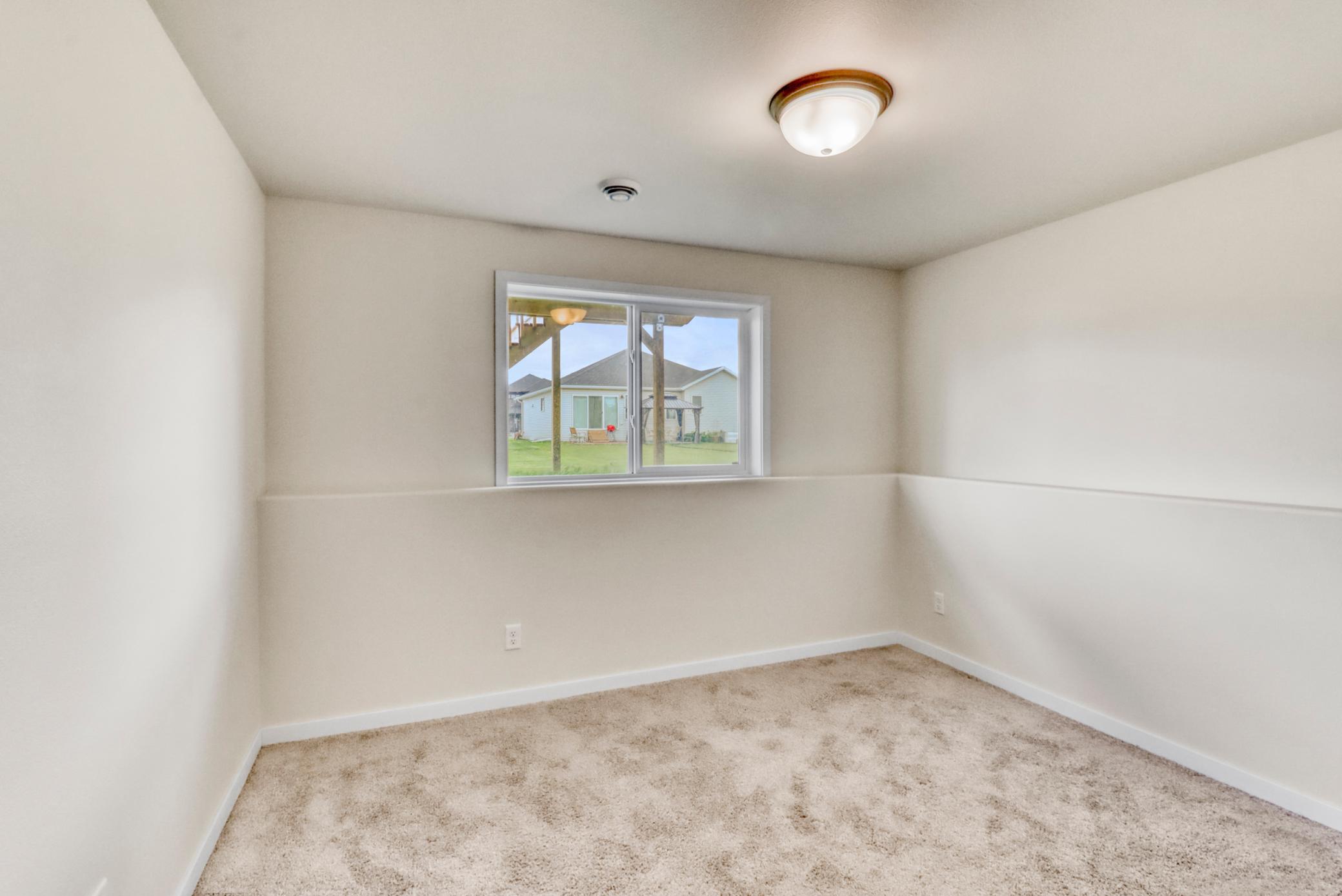 Basement Bedroom1_1.JPG