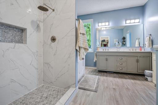 4009 Evermoor Parkway, Rosemount, MN 55068