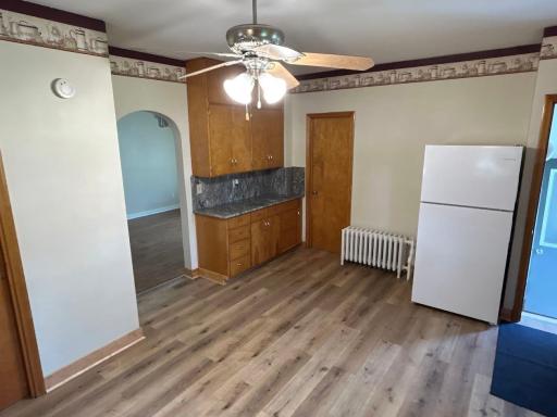 10 Park Street N, Fairfax, MN 55332