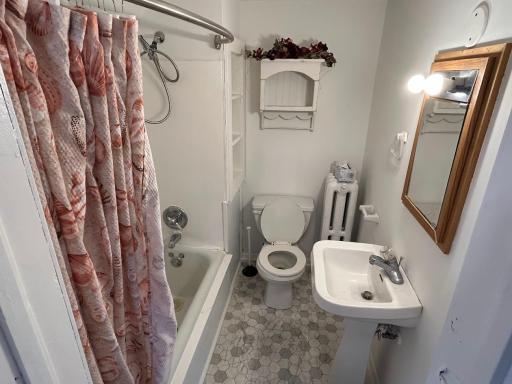 10 Park Street N, Fairfax, MN 55332