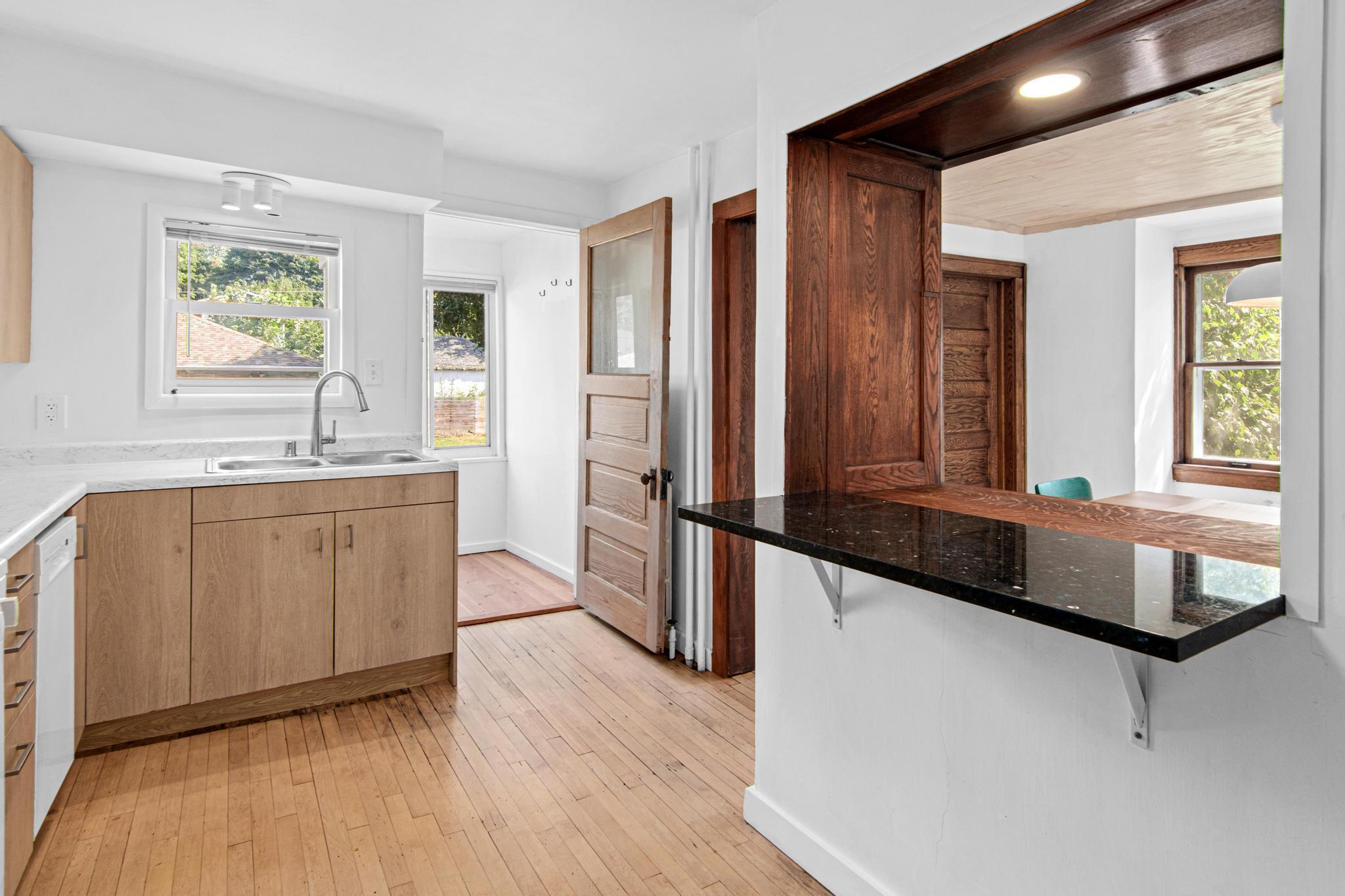 3'9 x 4'11 Back Mudroom