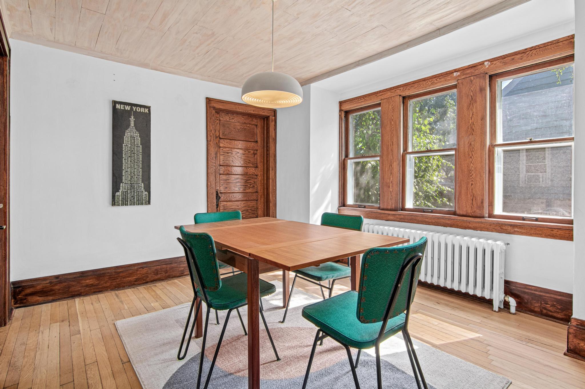 11'1 x 12'9 Dining Area