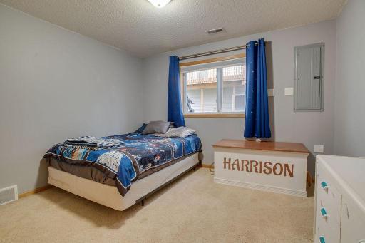 4711 Harvest Drive S, Fargo, ND 58104