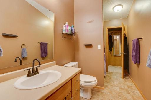 4711 Harvest Drive S, Fargo, ND 58104