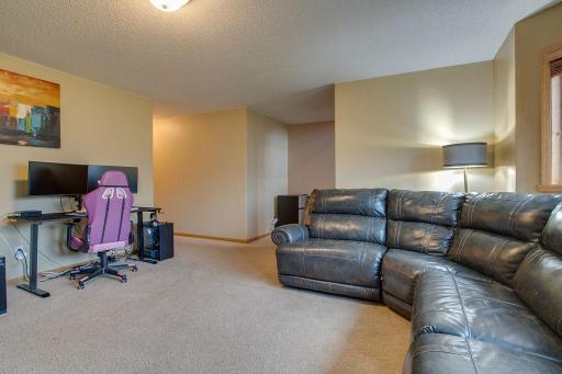 4711 Harvest Drive S, Fargo, ND 58104
