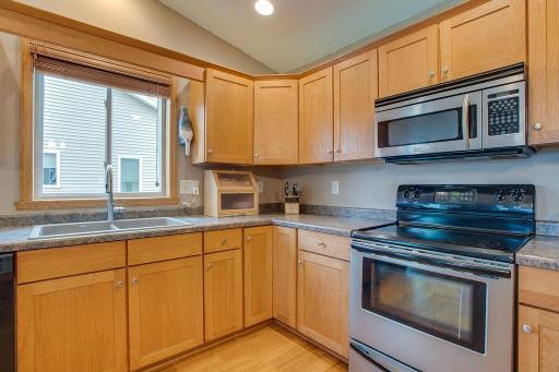 4711 Harvest Drive S, Fargo, ND 58104