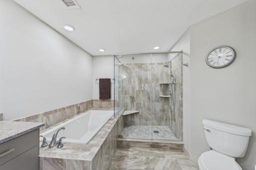 7400 Edinborough Way, 5103, Minneapolis, MN 55435