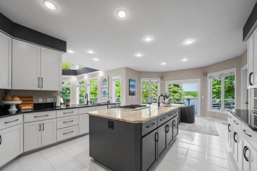 16584 Klamath Terrace, Lakeville, MN 55044