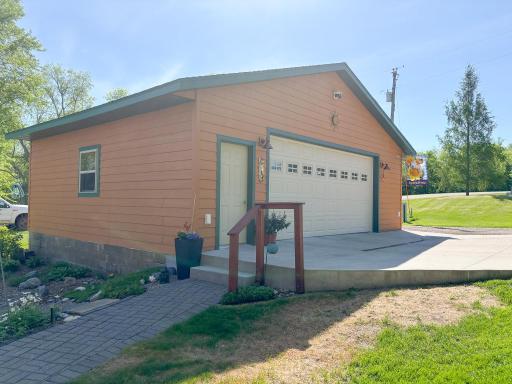 21447 Sunny Drive, Fergus Falls, MN 56537