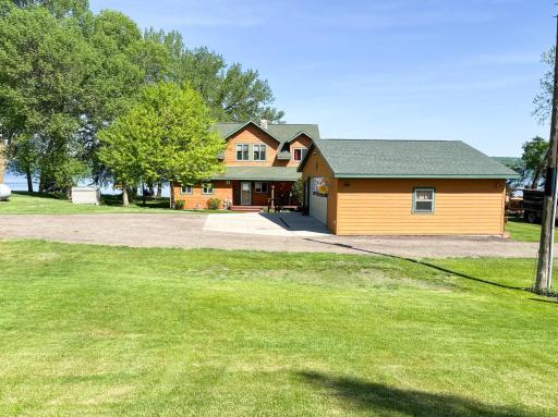 21447 Sunny Drive, Fergus Falls, MN 56537