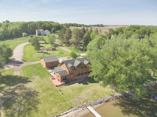 21447 Sunny Drive, Fergus Falls, MN 56537