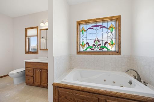 1404 Heritage Avenue NW, Hutchinson, MN 55350