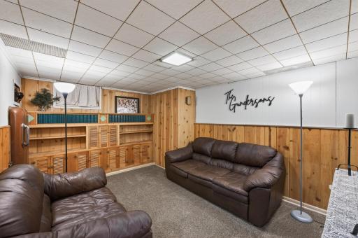 6102 Hampshire Avenue N, Minneapolis, MN 55428