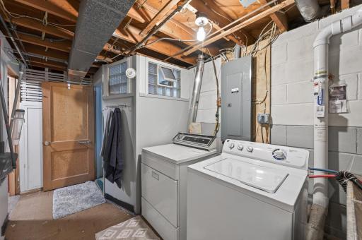 6102 Hampshire Avenue N, Minneapolis, MN 55428