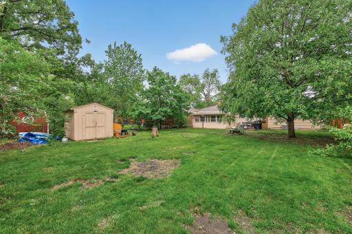 6102 Hampshire Avenue N, Minneapolis, MN 55428